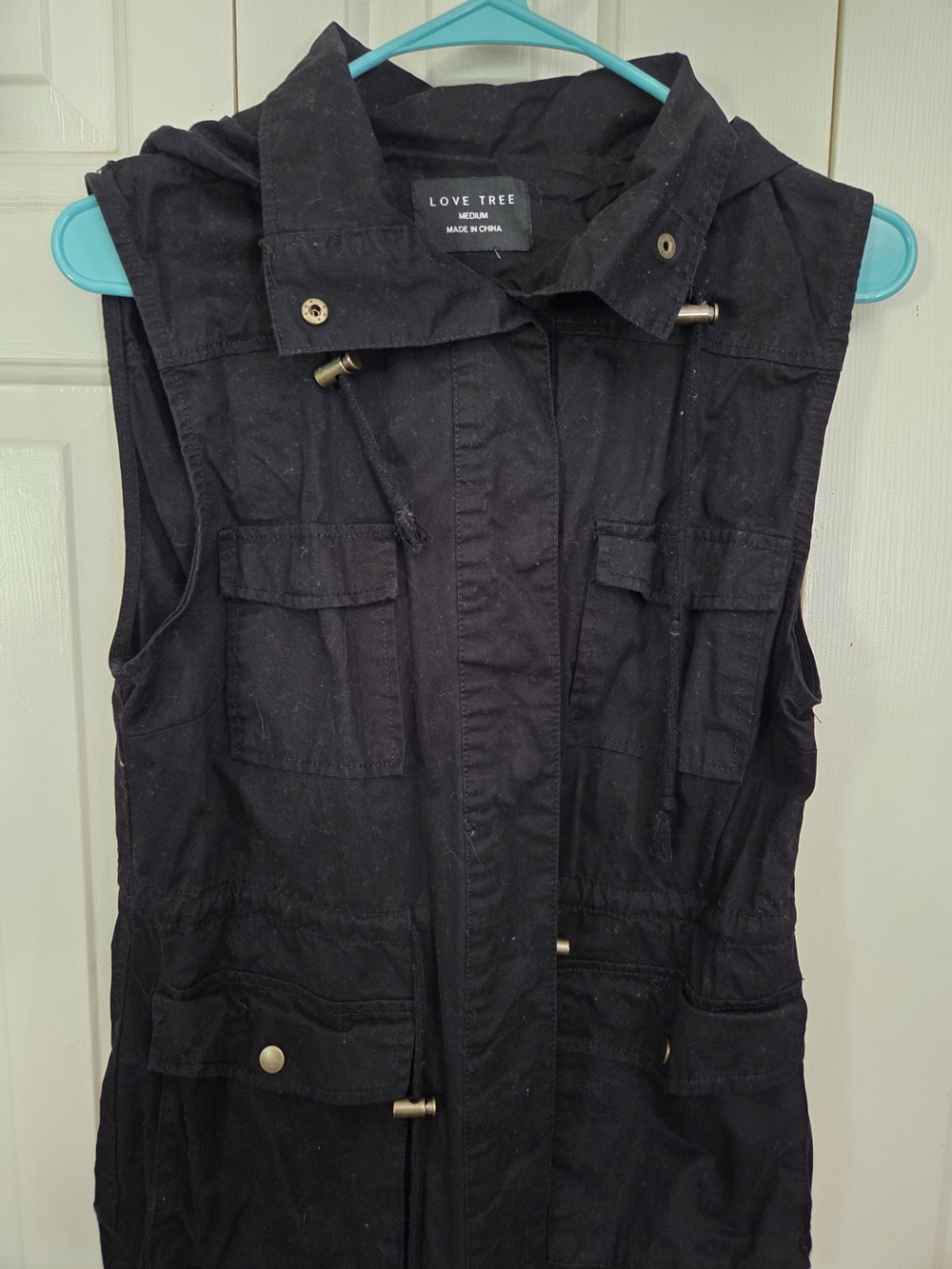 Love Tree Black Sleeveless Utility Vest with Hood